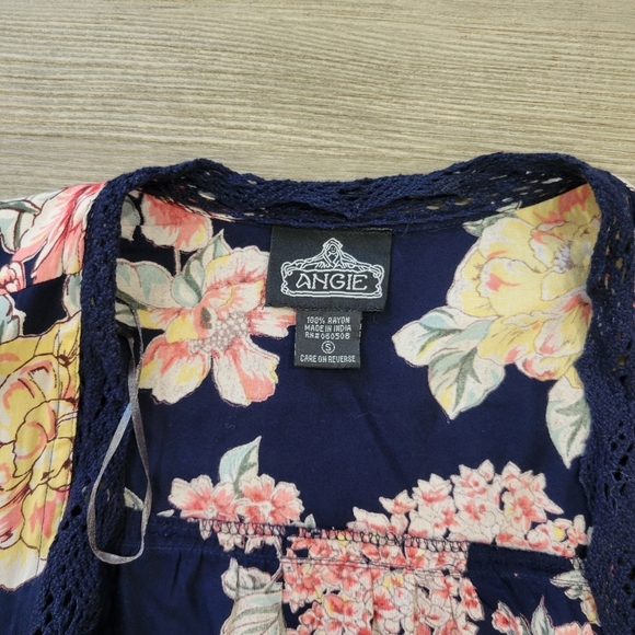 Angie Floral Long Kimono Cardigan Size Small - Picture 3 of 5